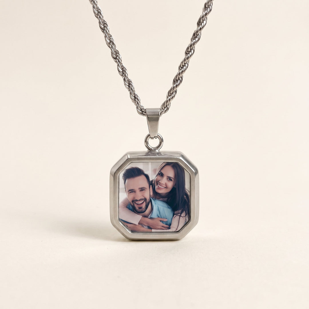 heat activated photo necklace, silver tone