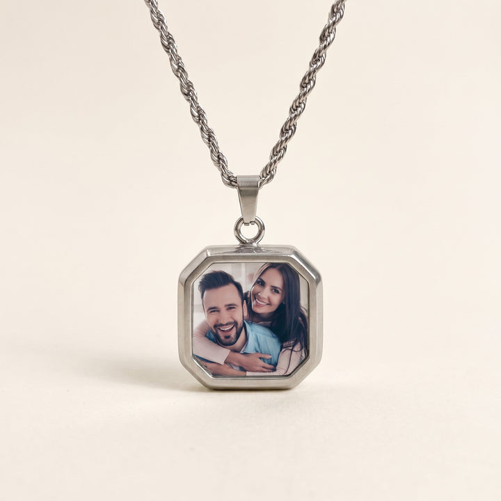 heat activated photo necklace, silver tone