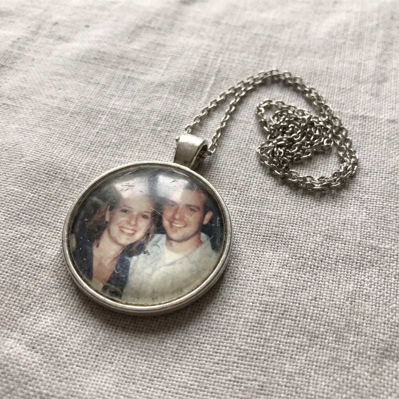 A typical printed photo keychain